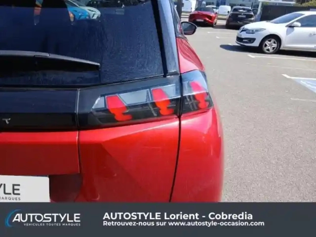 Peugeot 2008 1.5 bluehdi 100ch s&amp;s gt line — photo 4
