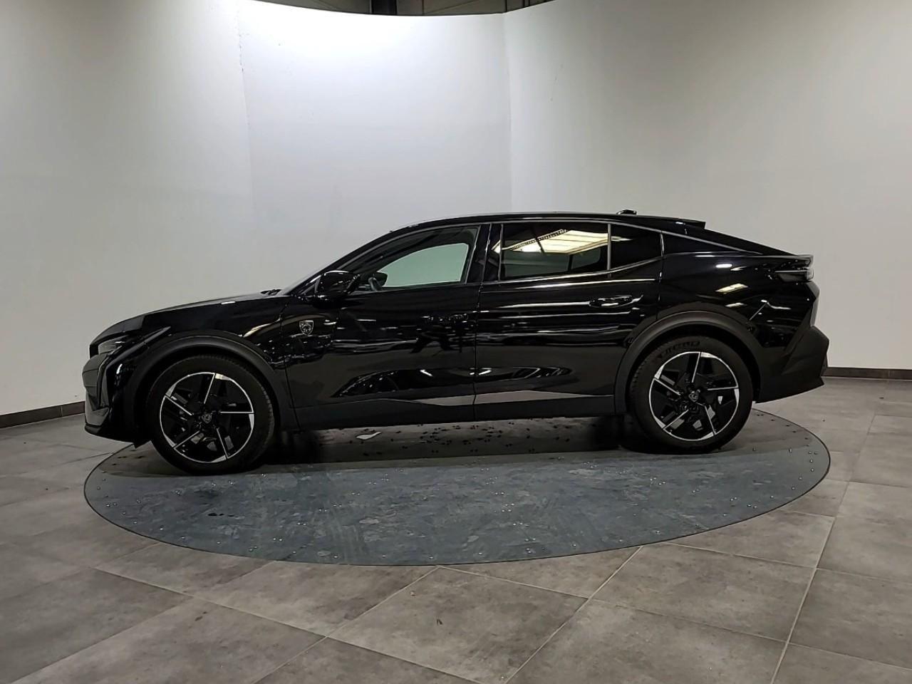 Peugeot 408 hybrid 136 e-dcs6 gt — photo 2