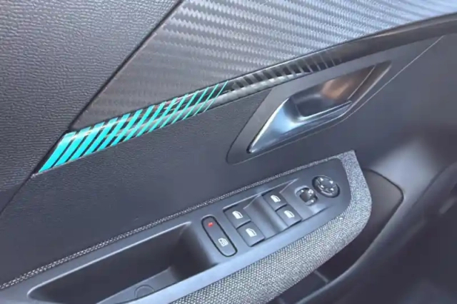 Peugeot 208 puretech 100 s&amp;s eat8 — photo 85
