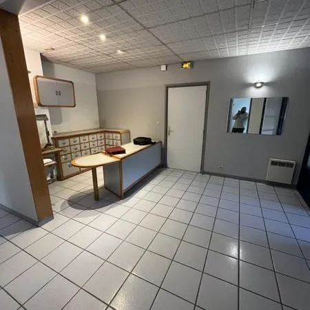 Bureau 183 m²