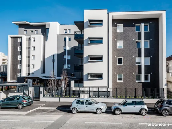 Garage 16m² Avenue Léon Blum Grenoble