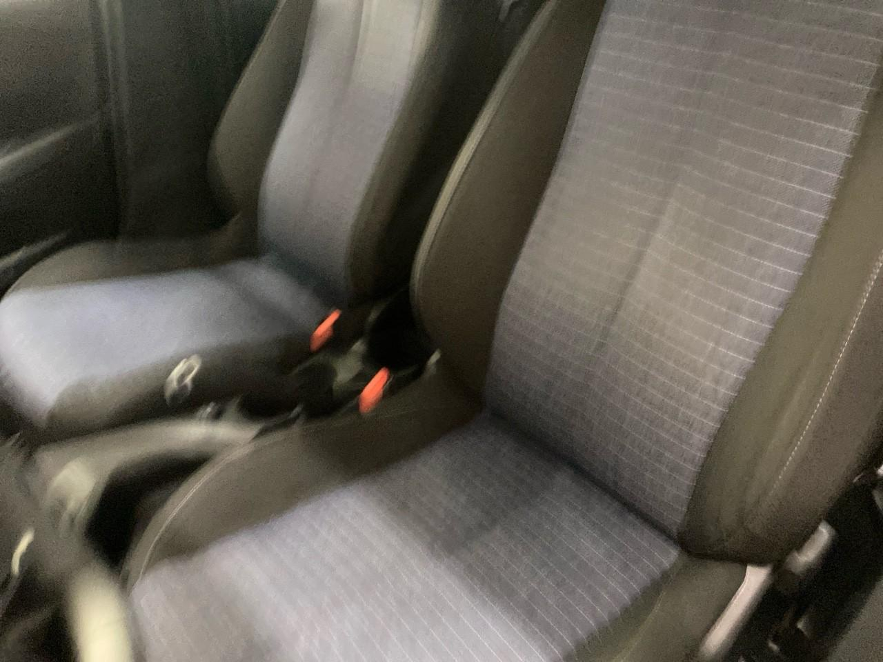 Peugeot 208 puretech 75 s&s bvm5 like — photo 10