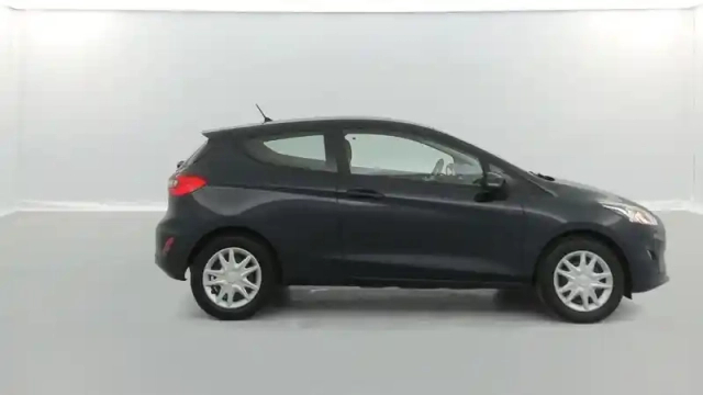 Ford Fiesta 1.1 85ch cool &amp; connect 3p + radars de recul — photo 29