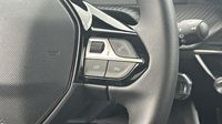Peugeot 2008 1.2 PureTech 100ch S&S Style — photo 17