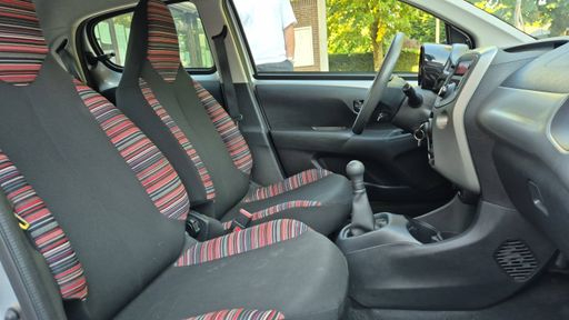 Citroen C1 1.2 PureTech 82 - Feel – 2016 – 16896 km – Essence – Boîte Manuelle — photo 10
