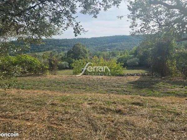 Terrain 1150 m² Salernes