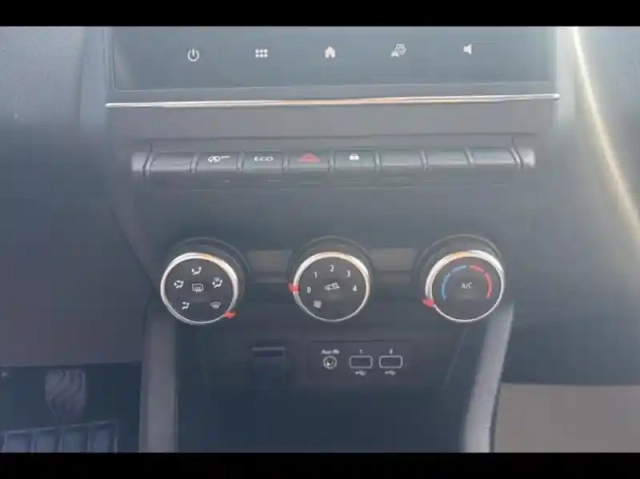 Renault Clio 1.0 tce 90ch equilibre — photo 6
