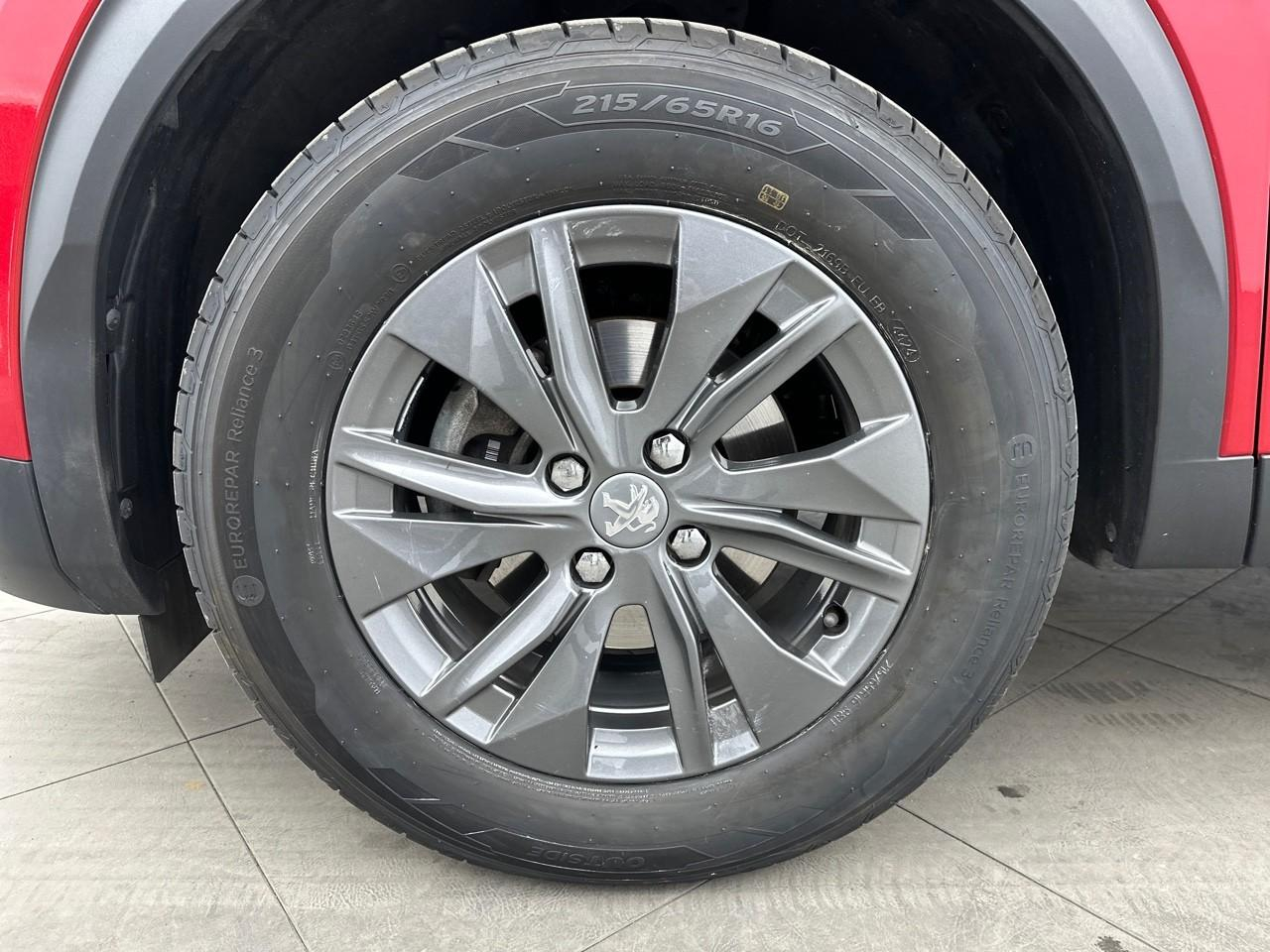 Peugeot 2008 puretech 130 s&s bvm6 style — photo 16