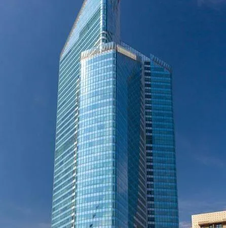 Bureau et espace de travail Vente Courbevoie   3550€