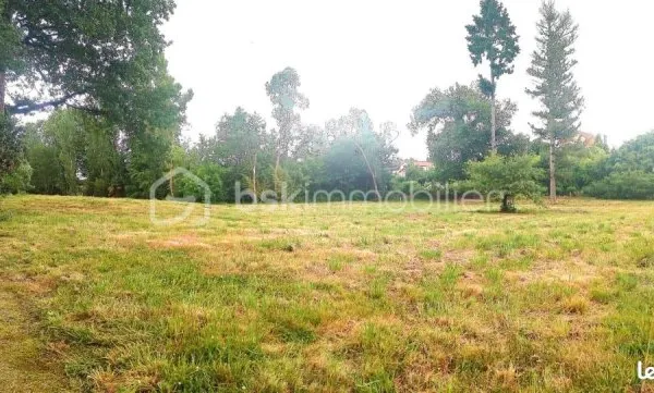 Terrain 1 564 m² Cazeres Sur L Adour