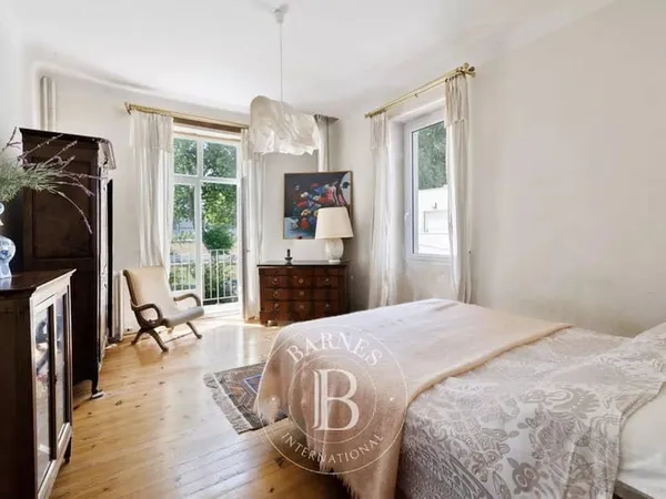 Maison 21 pièces 273 m²