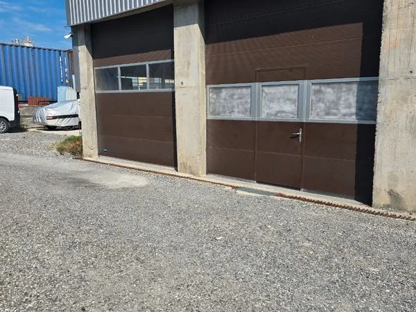 Entrepot 140 m2