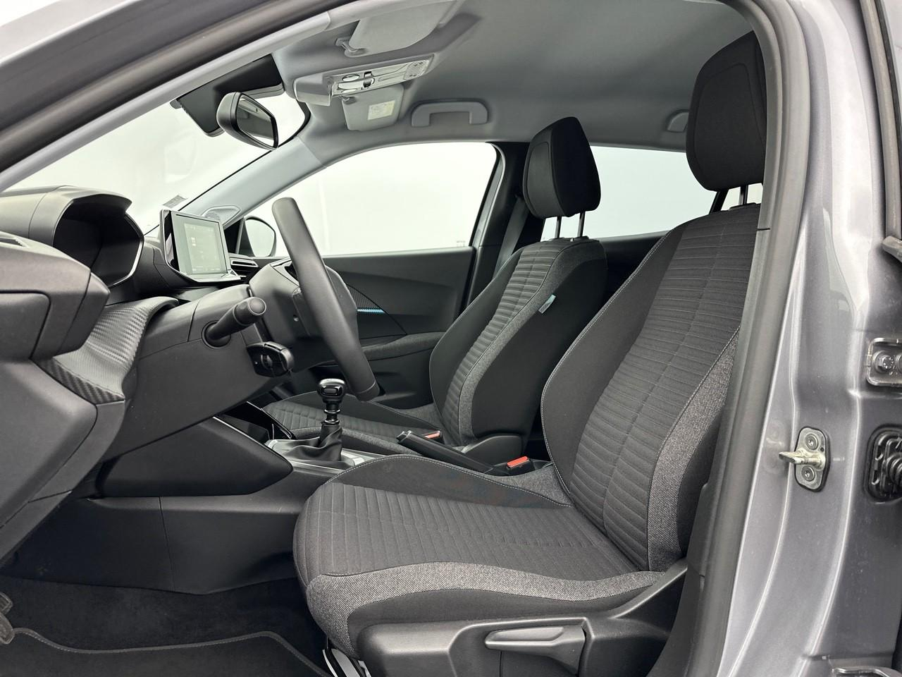 Peugeot 2008 puretech 100 s&s bvm6 style — photo 9