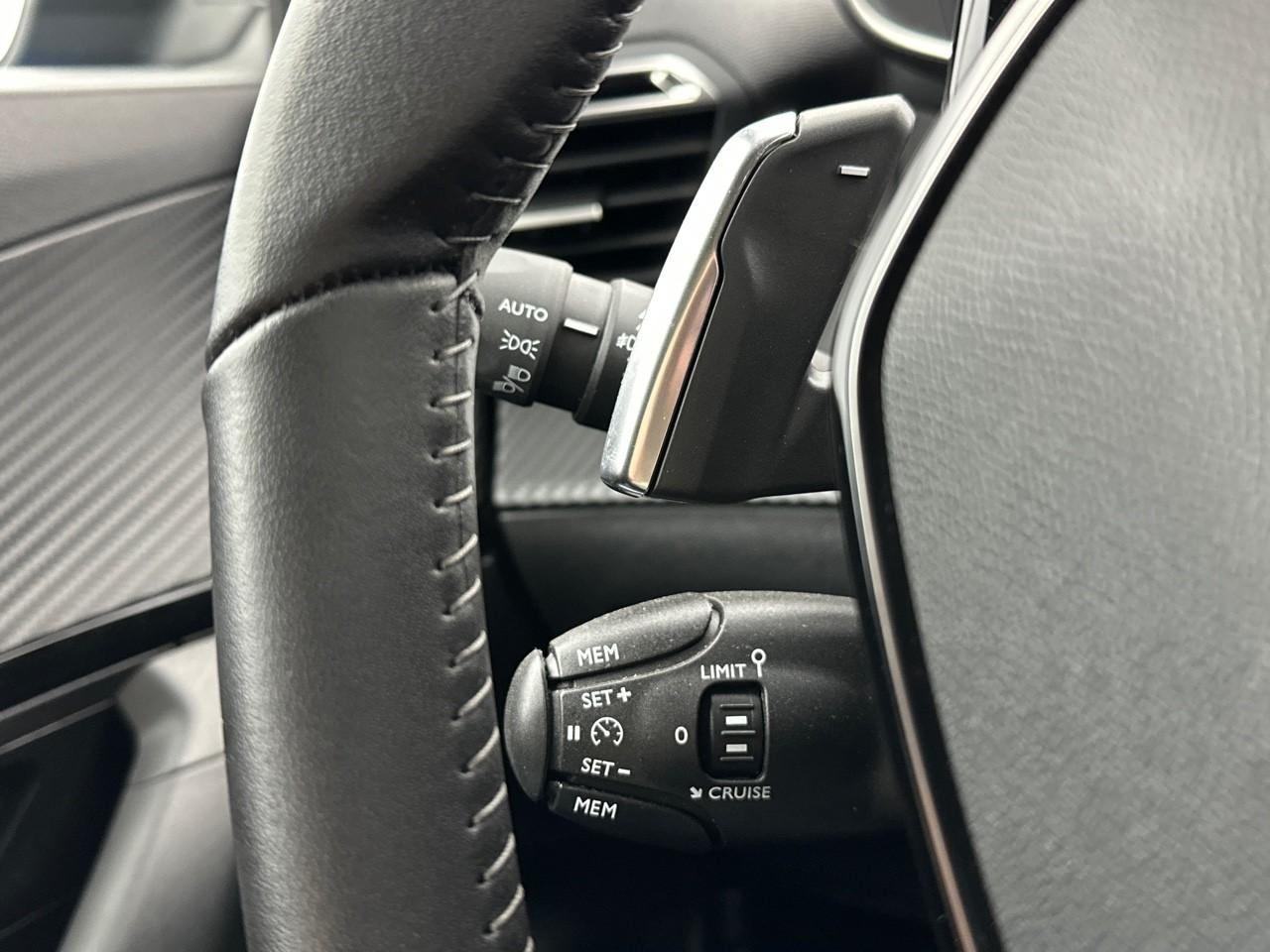 Peugeot 2008 puretech 130 s&s eat8 roadtrip — photo 19