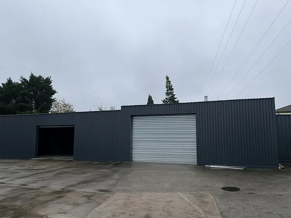 Batiment d 'activité 250m²