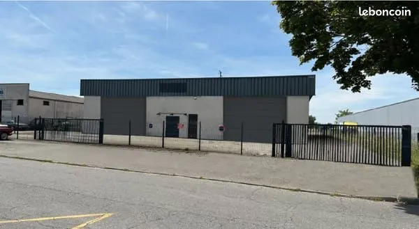 Entrepôt /local d'activité 1200M2 st Alban 31