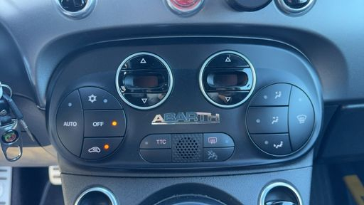 Abarth 500 1.4 Turbo T-Jet 165 Dualogic - Martini – 2017 – 55769 km – Essence – Boîte Automatique — photo 29