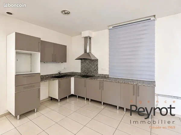 Appartement 4 pièces 130 m²