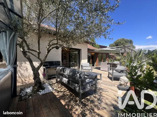 Maison 5 pièces 167 m²