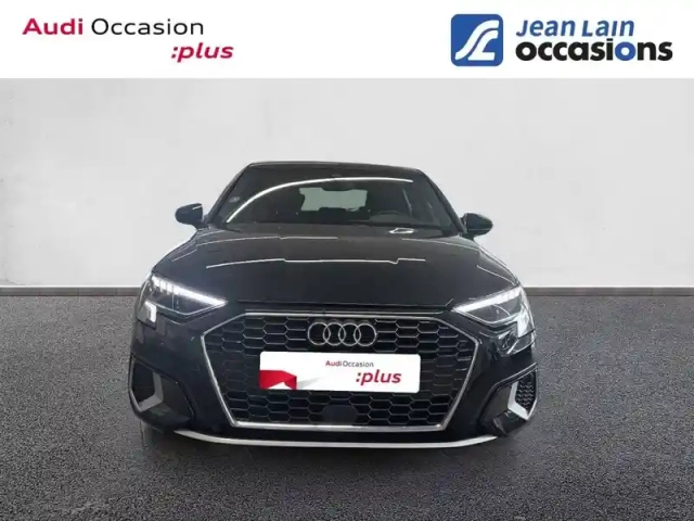 Audi A3 sportback 40 tfsie 204 s tronic 6 — photo 2