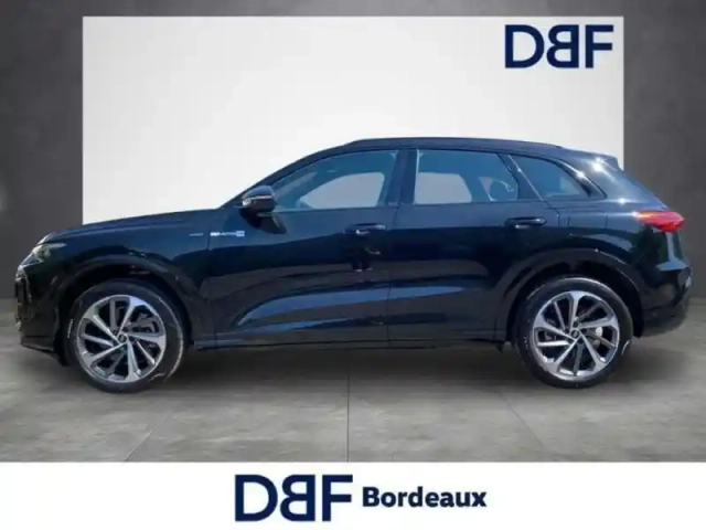 Audi Q5 suv e hybrid quattro 299 ch s tronic — photo 13