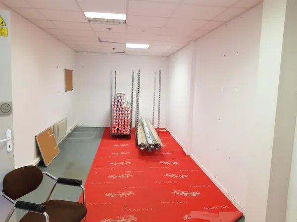 A vendre Local Commercial - Centre Commercial