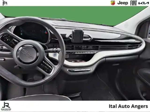 Fiat 500 e 95ch action — photo 4