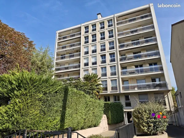 Parking/box 18 m² Montmorency