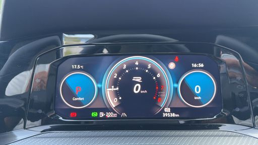 Volkswagen Golf 1.5 eTSI 130 DSG7 - R-Line – 2022 – 39538 km – Hybride essence – Boîte Automatique — photo 47