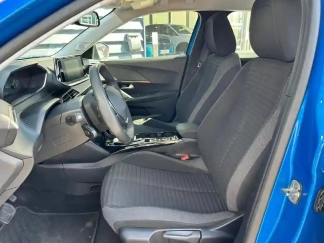 Peugeot 2008 e- 136ch active pack — photo 14