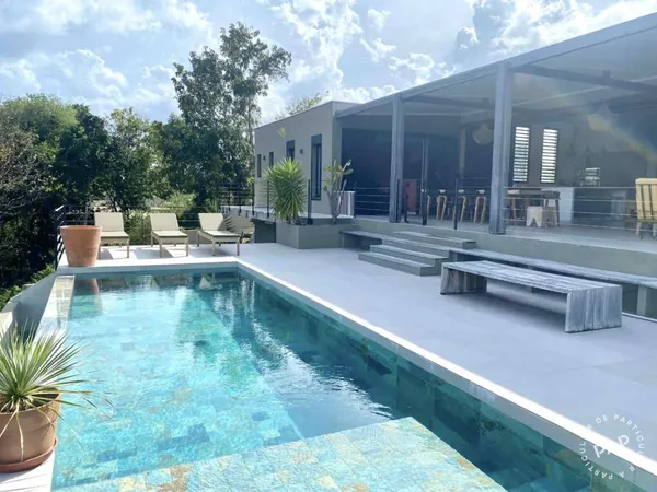 Maison 5 pièces 248 m²