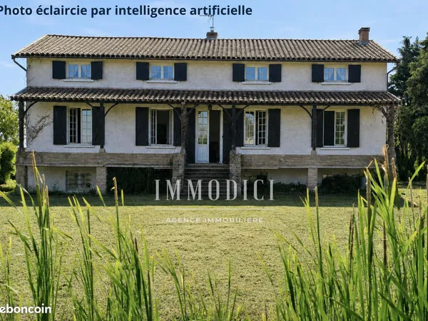 Maison 8 pièces 180 m²