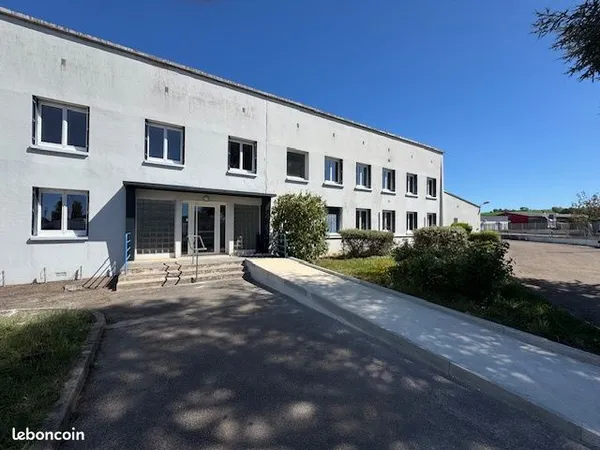 Bureaux 539 m² Auxerre