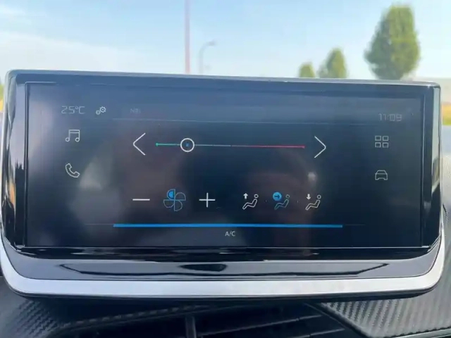 Peugeot 208 100 s&amp;s bvm6 — photo 20