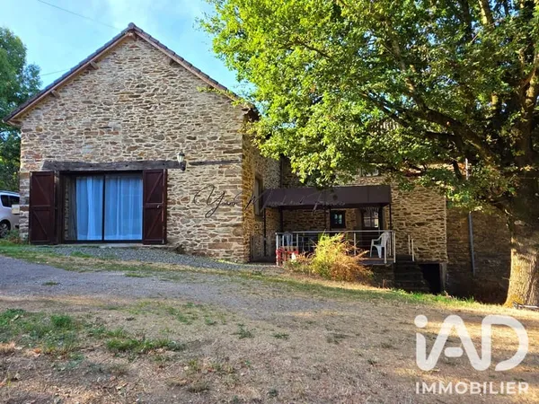 Maison 8 pièces 202 m²