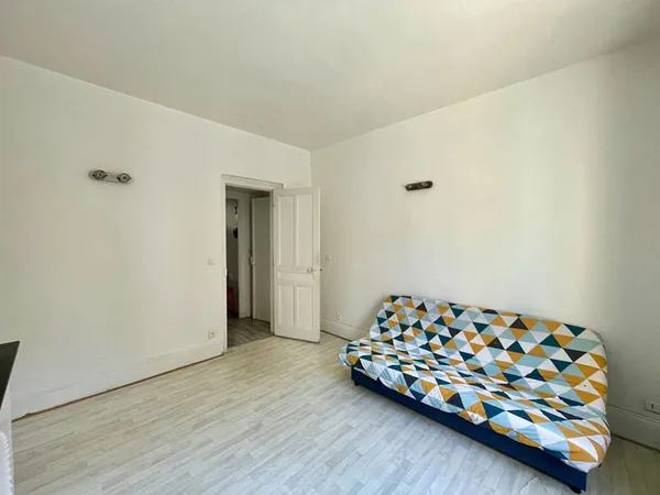 Studio non meublé - quartier Danton