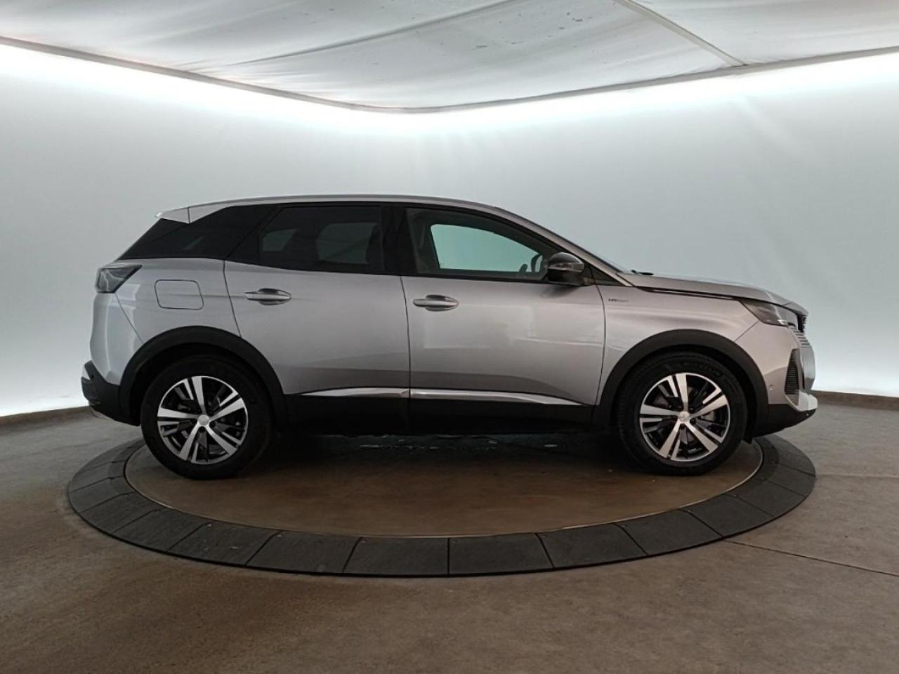 Peugeot 3008 plug-in hybrid 180ch allure pack e-eat8 — photo 4