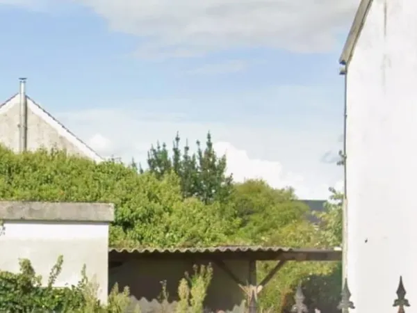 Terrain 574 m²