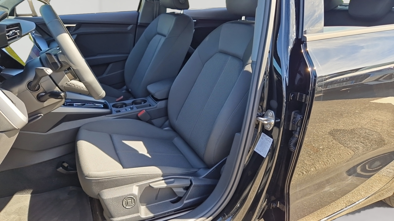 Audi A3 Sportback TFSI Mild Hybrid 116 S tronic 7 — photo 18