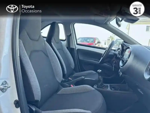 Toyota Aygo x 1.0 vvt-i 72ch dynamic — photo 6