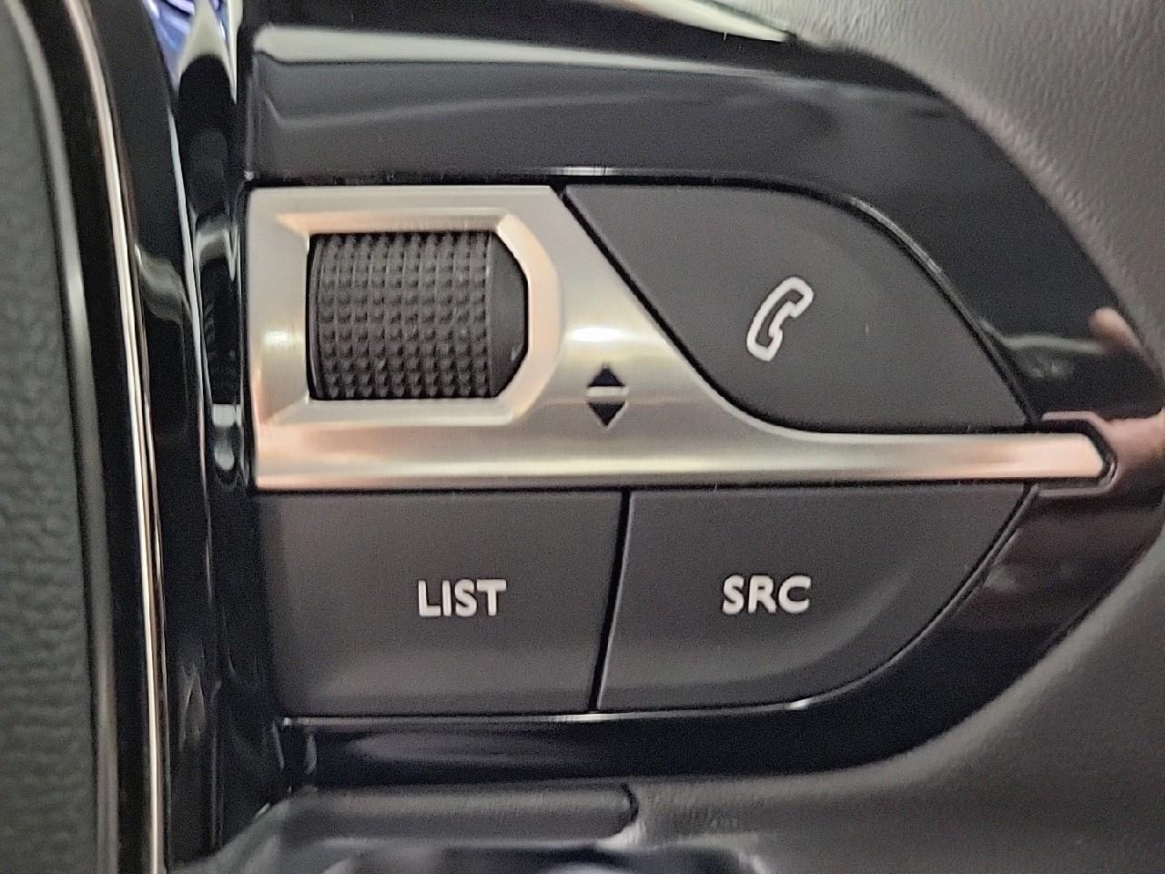 Peugeot 208 electrique 50 kwh 136ch style — photo 19