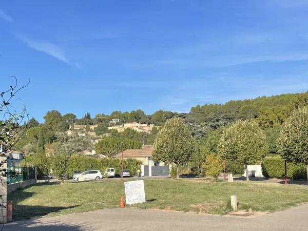 Vends terrain à construire viabilisé - 379m²