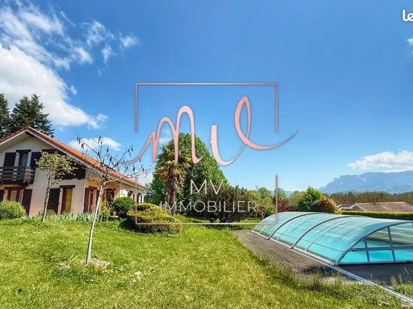 Propriété 9 pièces 215 m²