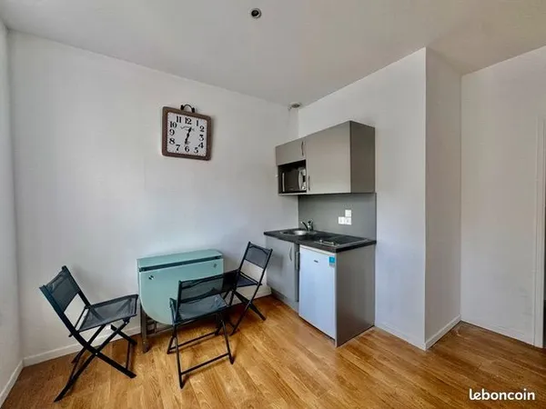 Studio 1 pièce 24 m²