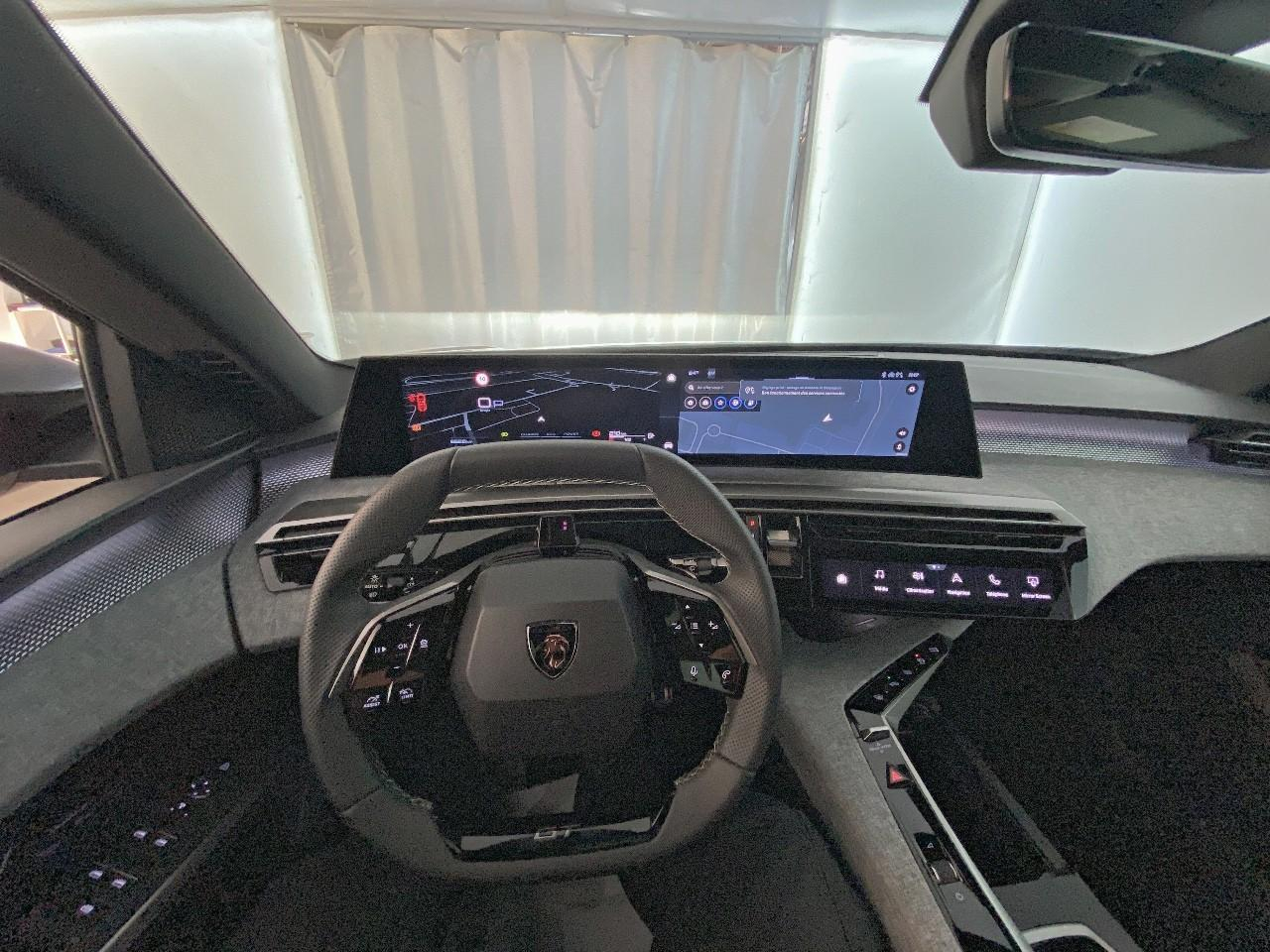 Peugeot 3008 hybrid 145 e-dcs6 gt — photo 12