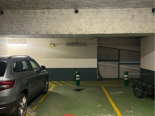 Place parking st Ferdinand