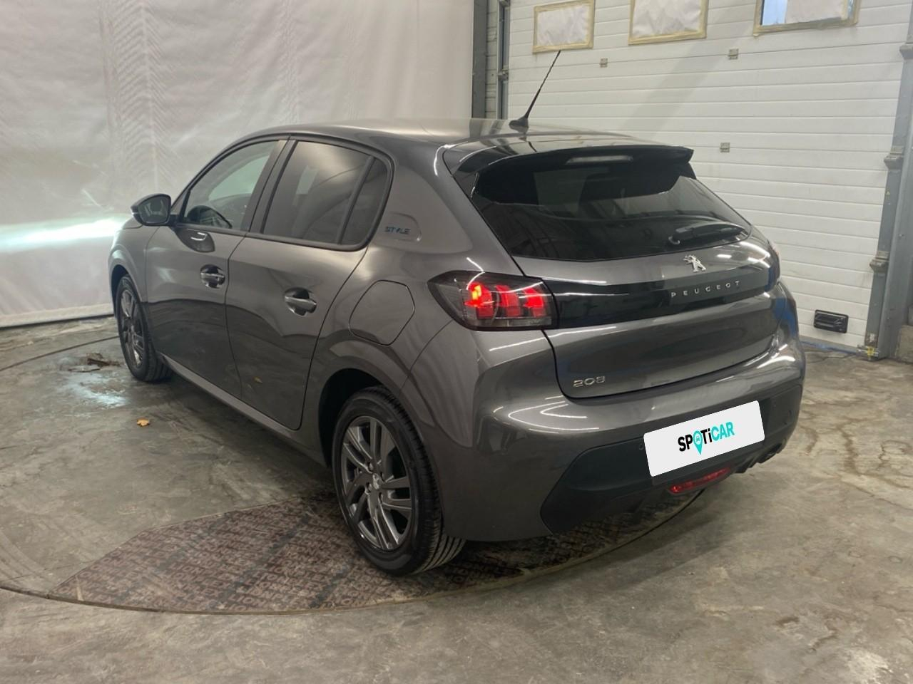 Peugeot 208 puretech 100 s&s bvm6 style — photo 3