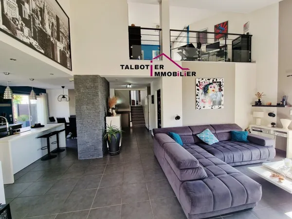 Maison 6 pièces 167 m²