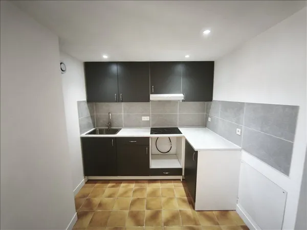 Maison - 98 m2 - 3 pièces - Non meublé