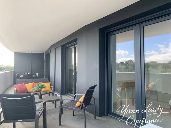 L'EXCEPTION AU CŒUR DU CENTRE-PORT : PRESTIGE ET LUMIÈRE AU CAP D'AGDE
